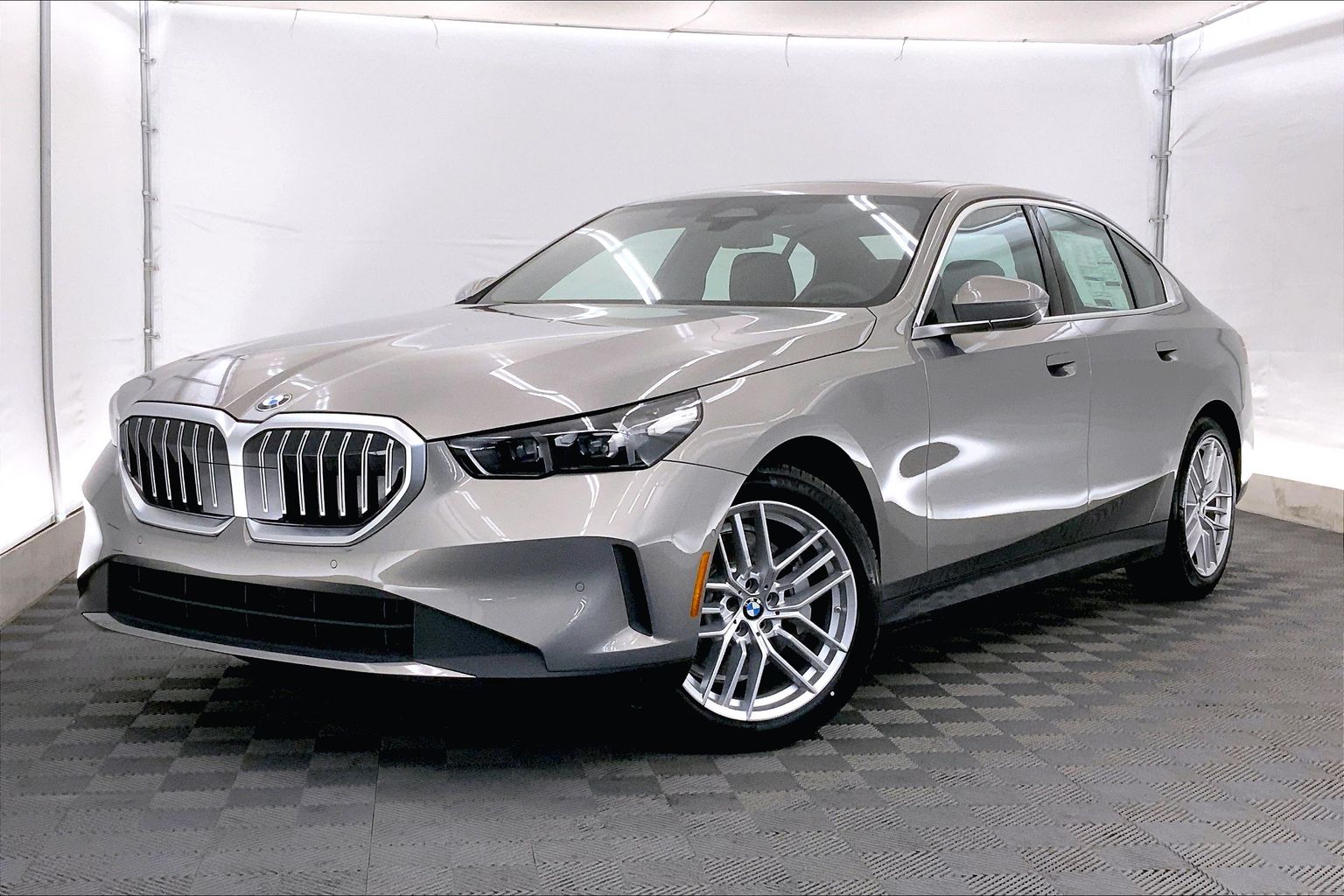 BMW5シリーズ　225/55R17×4 Ice X 225/55R17 スタッドレスタイヤ ホイール4本セット 輸入車